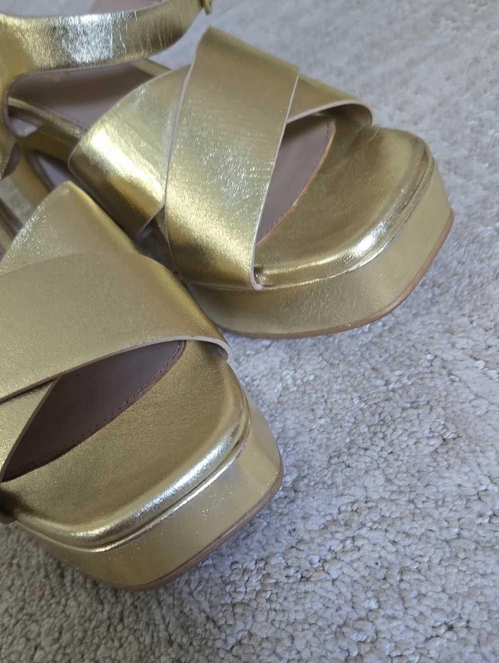 Seychelles | Blessings Gold Leather Platform Criss Cross Sandals